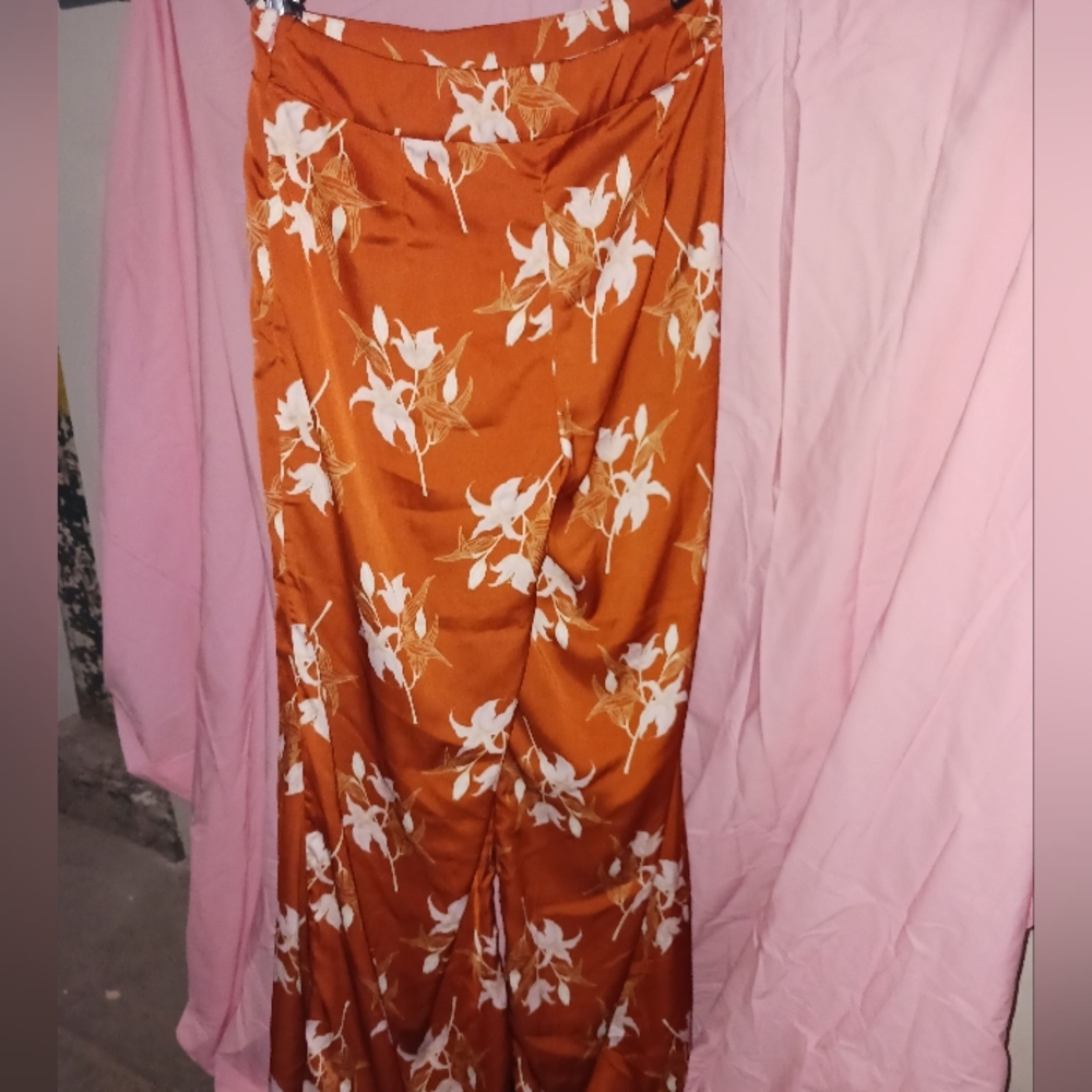 Lovely Slit Dress Trousers. - Picture 1 of 5
